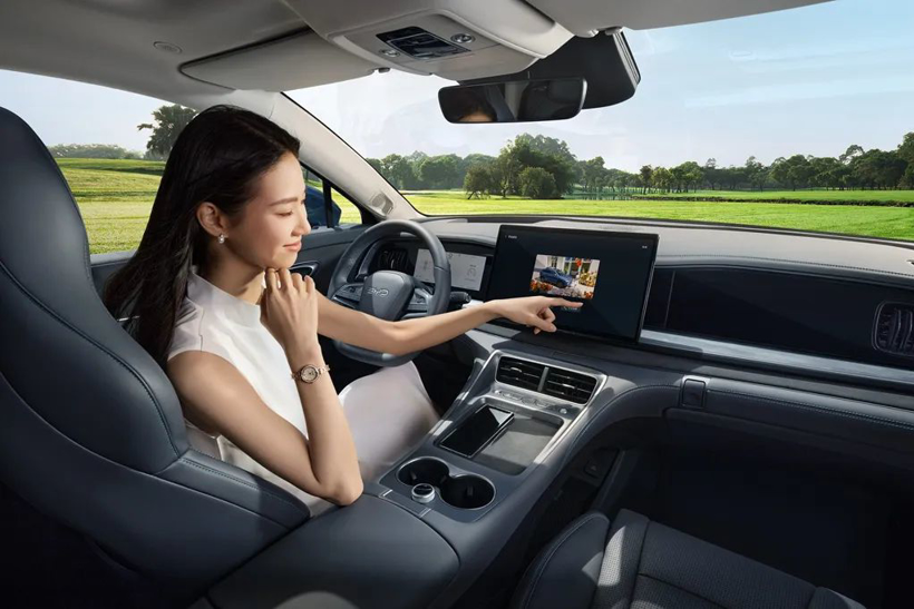大五座SUV,天神之眼/云辇-C/智能冰箱,海狮07DM-i特别适合二胎小家庭?