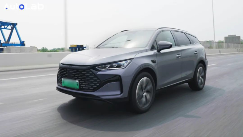 两款热门 SUV 辅助驾驶大PK,更安全的秘诀是国产芯片?
